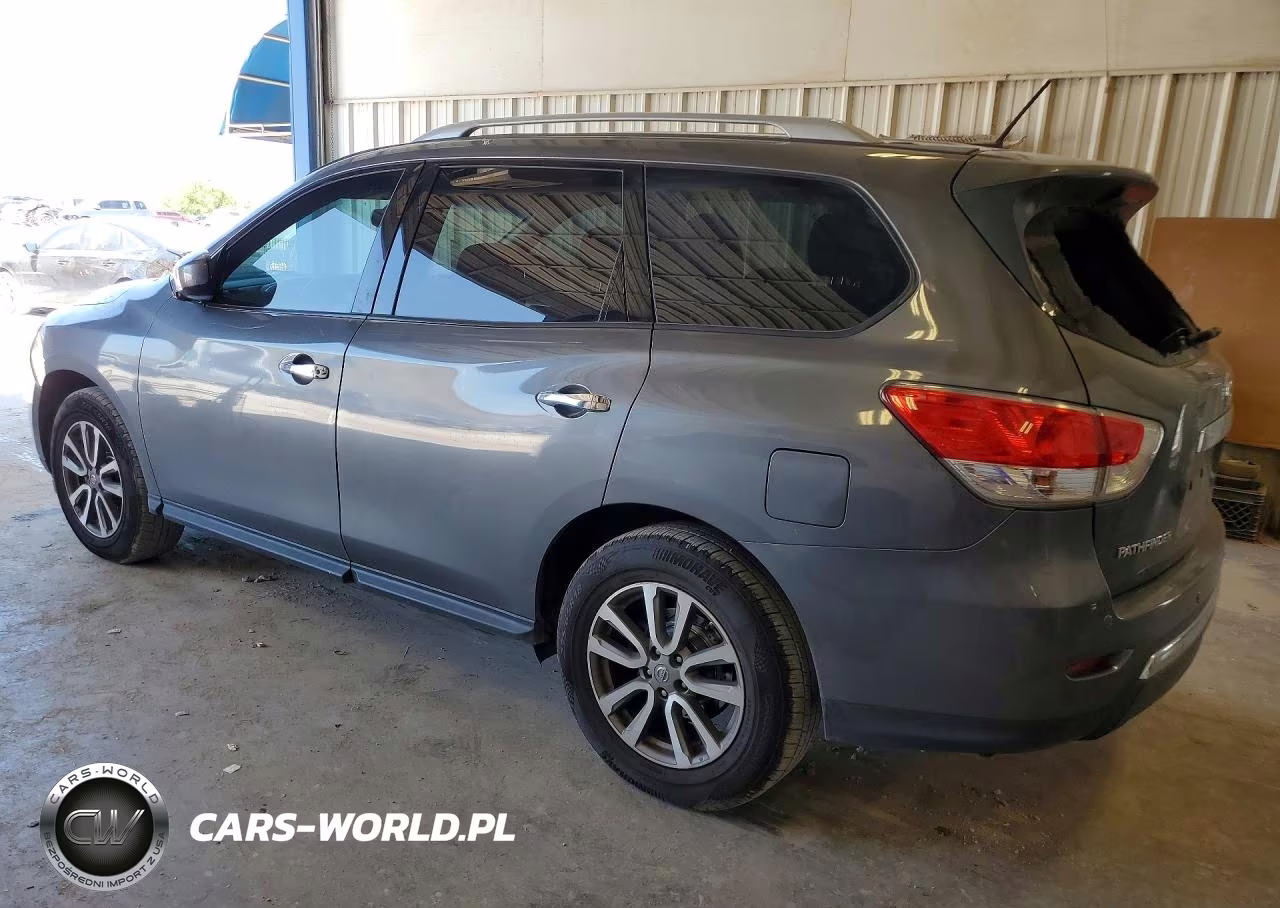 2015 Nissan Pathfinder VIN:5N1AR2MN7FC618401 - 2
