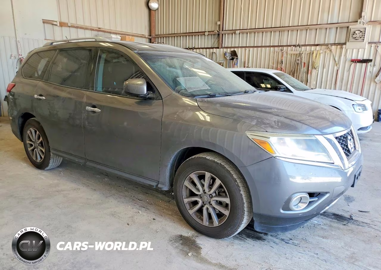 2015 Nissan Pathfinder VIN:5N1AR2MN7FC618401 - 4