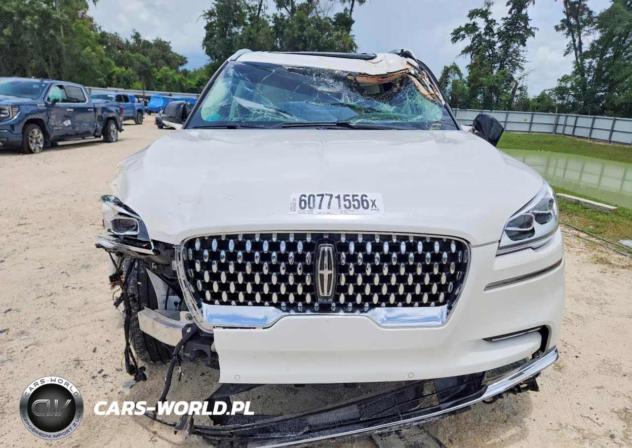 2023 Lincoln Aviator Black Label VIN:5LM5J9XC1PGL14614 - 5