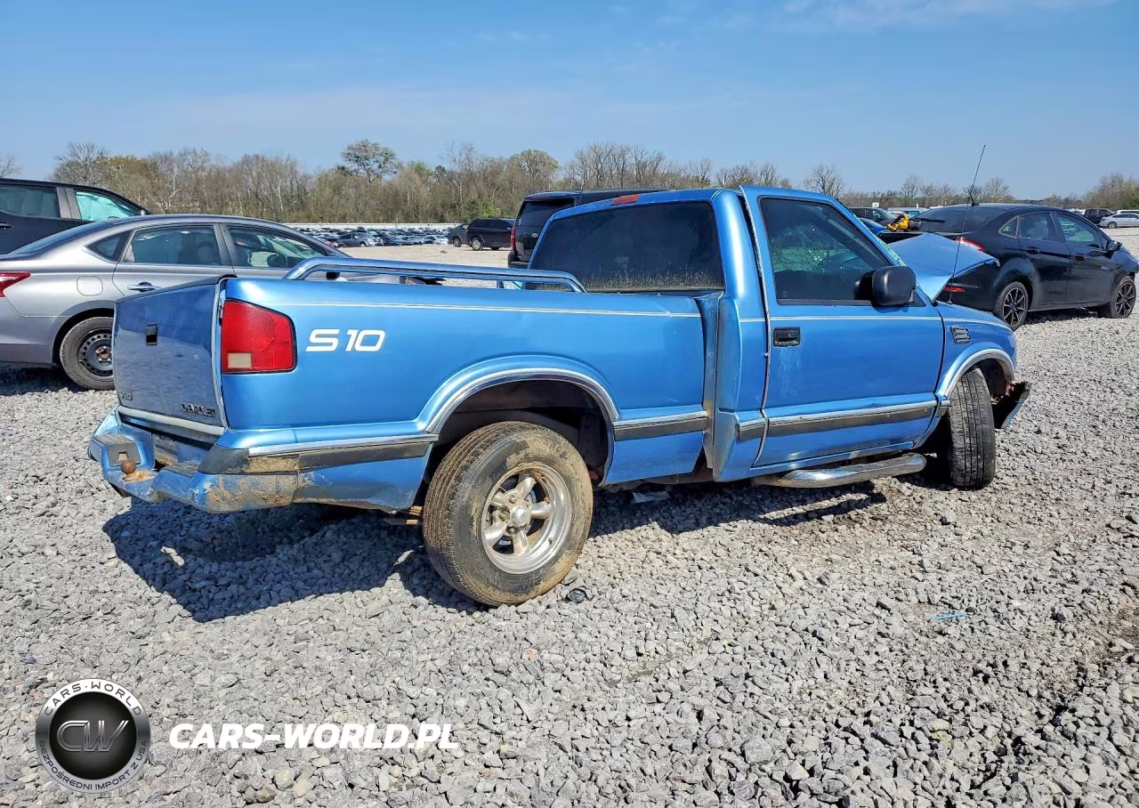 1996 Chevrolet S Truck S10 VIN:1GCCS14X7T8166798 - 3
