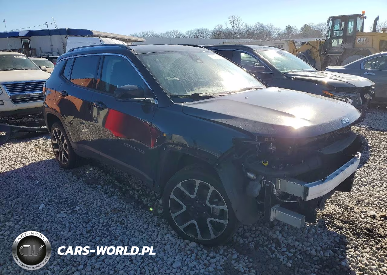 2017 Jeep Compass Limited VIN:3C4NJDCB3HT624395 - 4