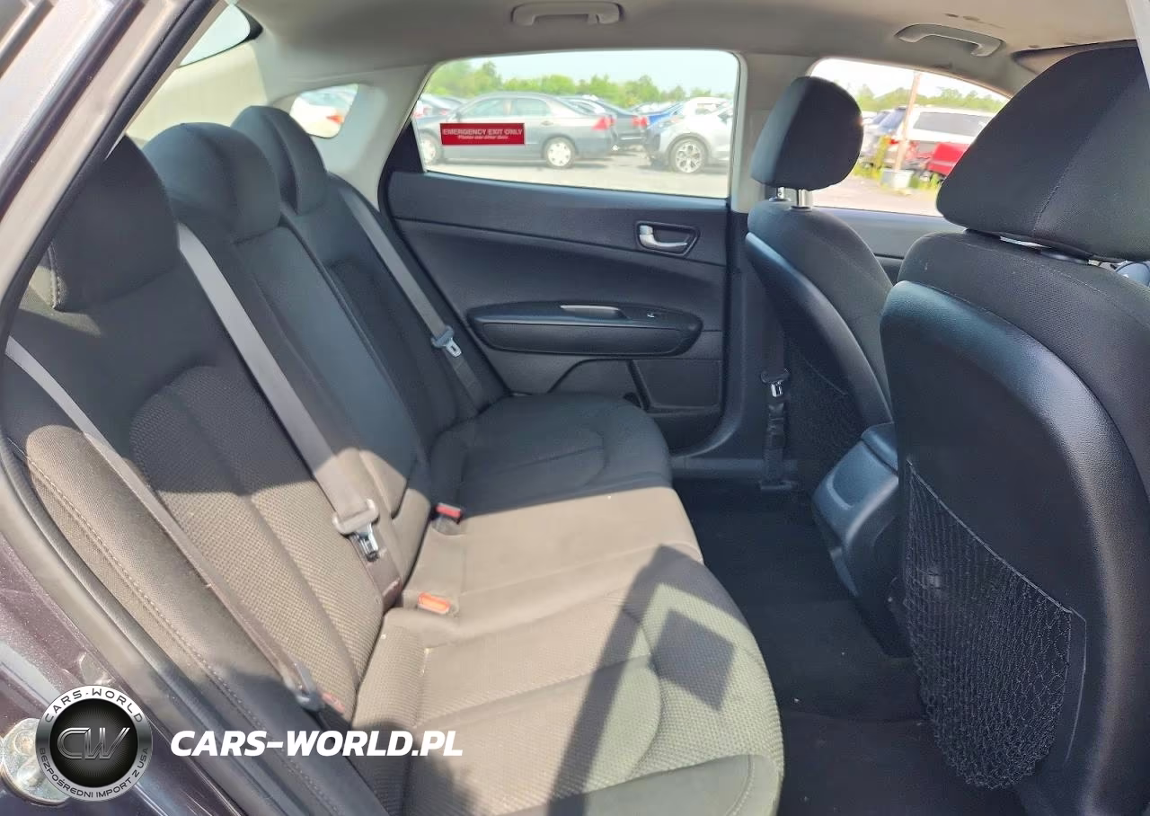 2019 Kia Optima Lx VIN:5XXGT4L34KG296323 - 10