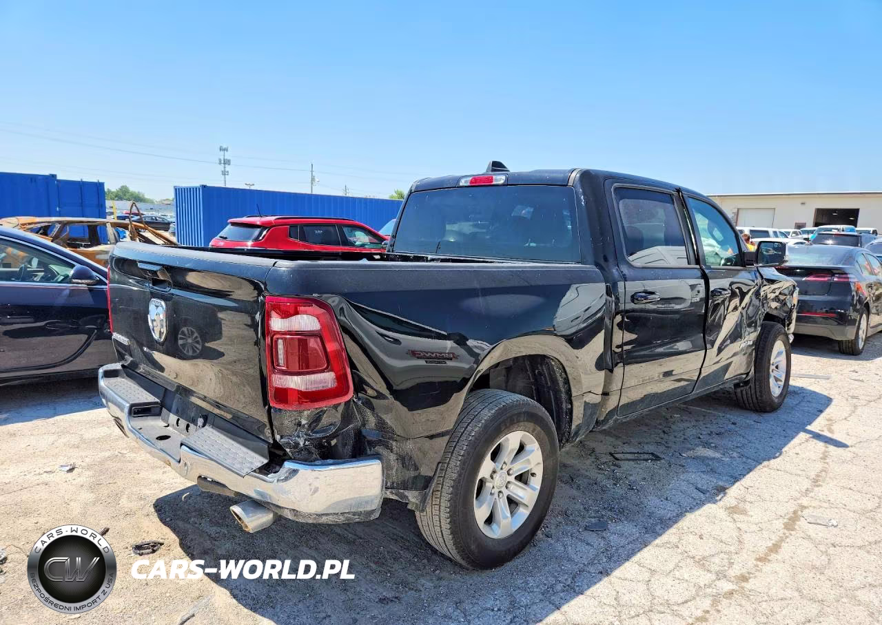 2024 Ram 1500 Laramie VIN:1C6RREJT2RN218645 - 3