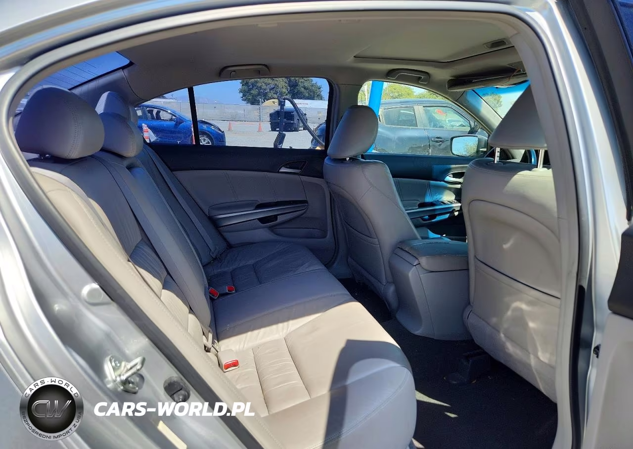 2008 Honda Accord Exl VIN:JHMCP26858C051858 - 10