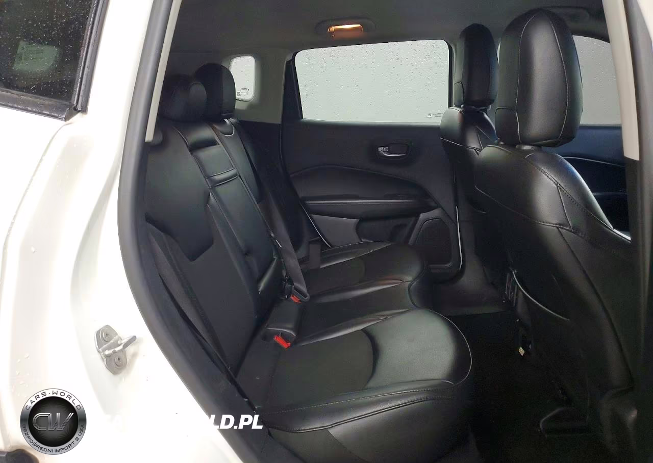 2019 Jeep Compass Latitude VIN:3C4NJDBB4KT772418 - 11
