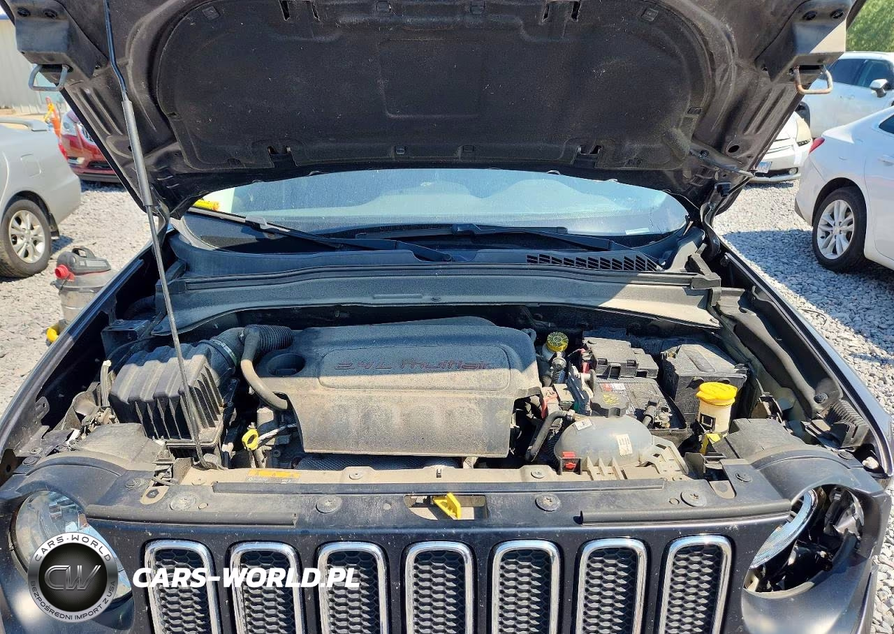 2017 Jeep Renegade Latitude VIN:ZACCJBBB3HPE95532 - 11