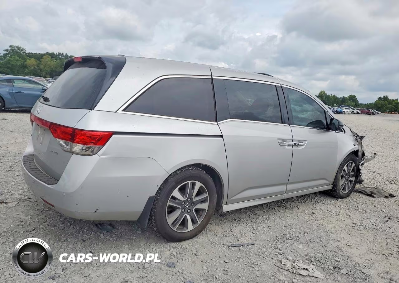 2014 Honda Odyssey Touring VIN:5FNRL5H98EB135413 - 3
