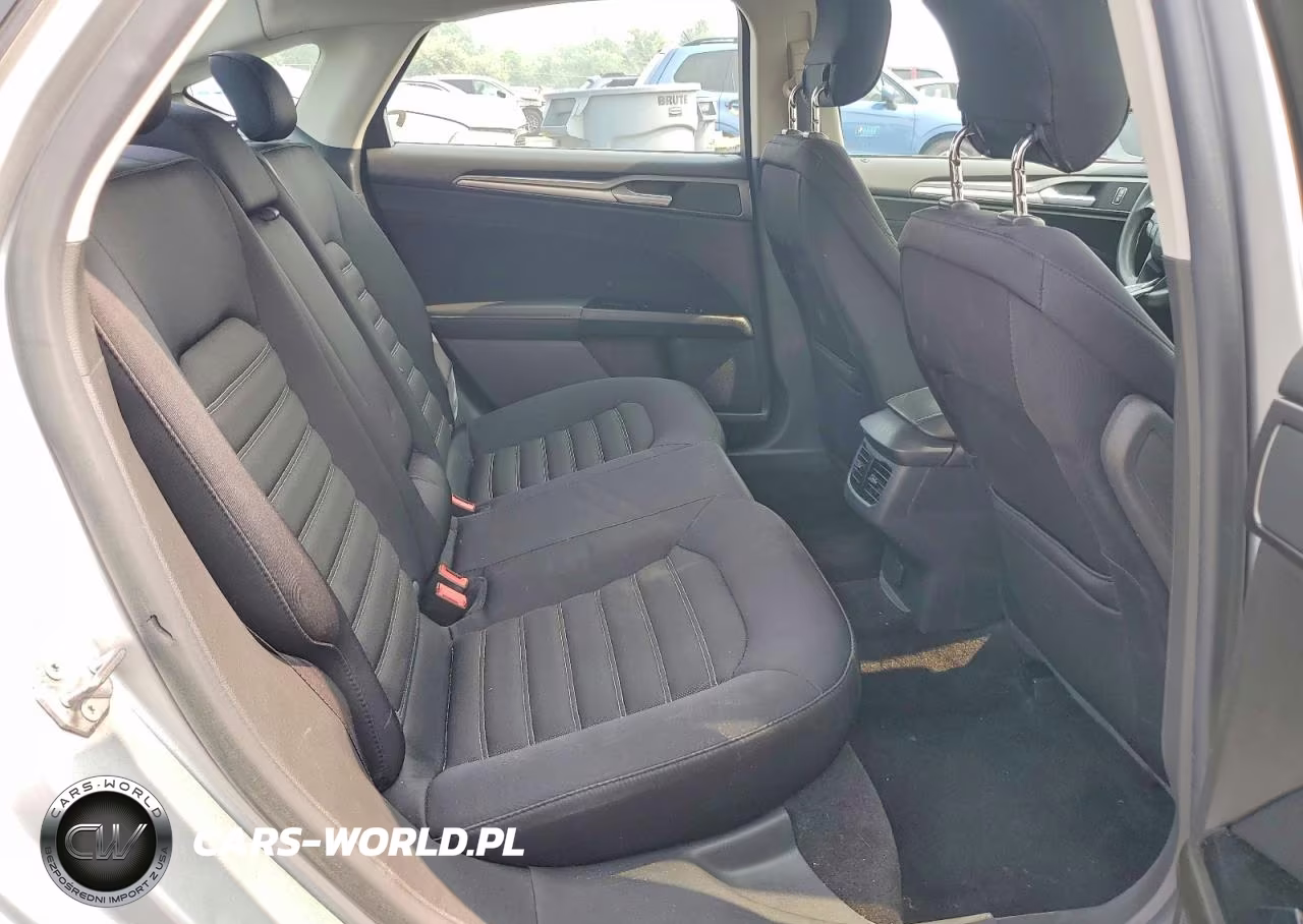 2014 Ford Fusion Se VIN:1FA6P0H72E5374956 - 10