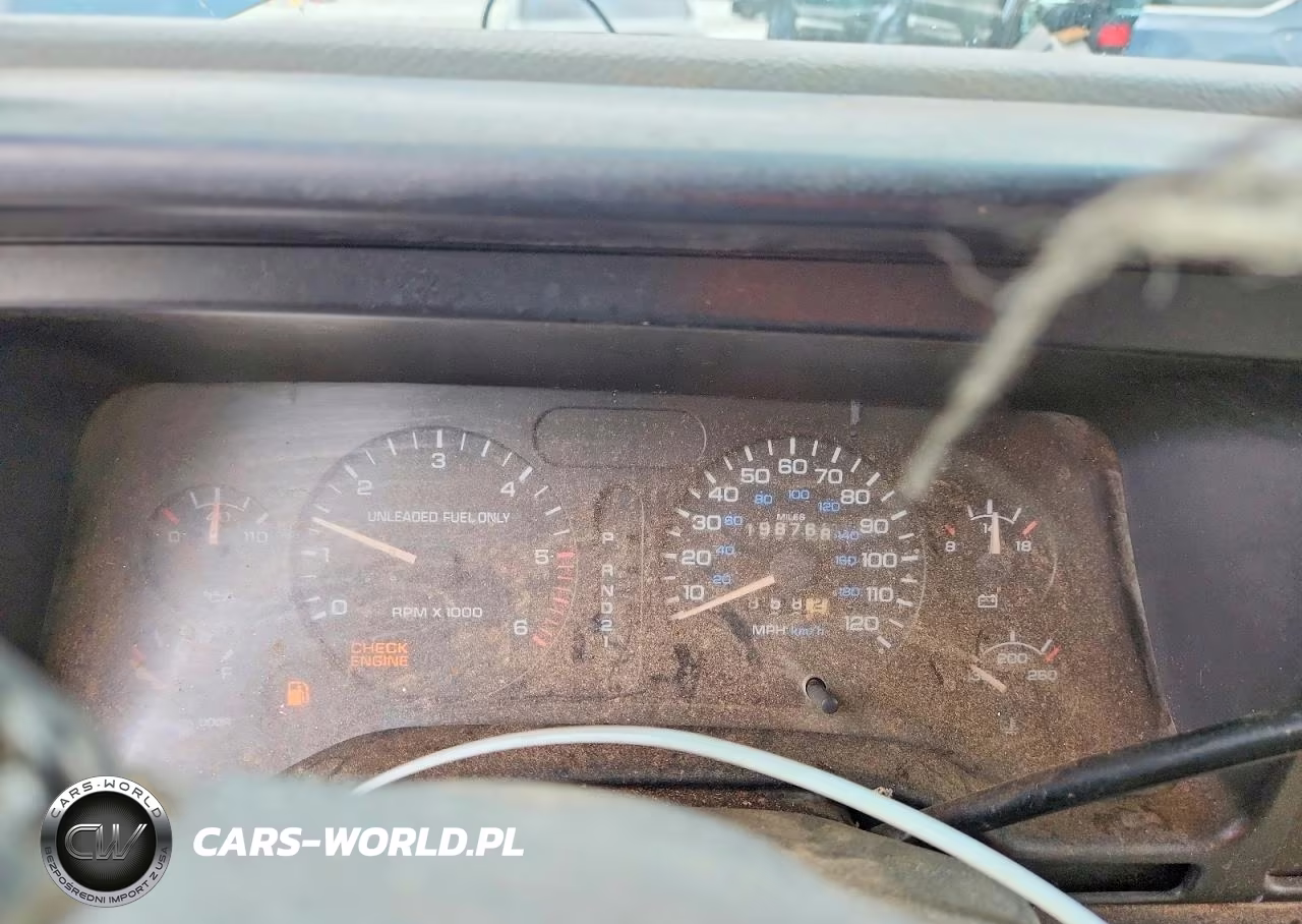1996 Dodge Ram 1500 VIN:3B7HC13Y6TG185866 - 9