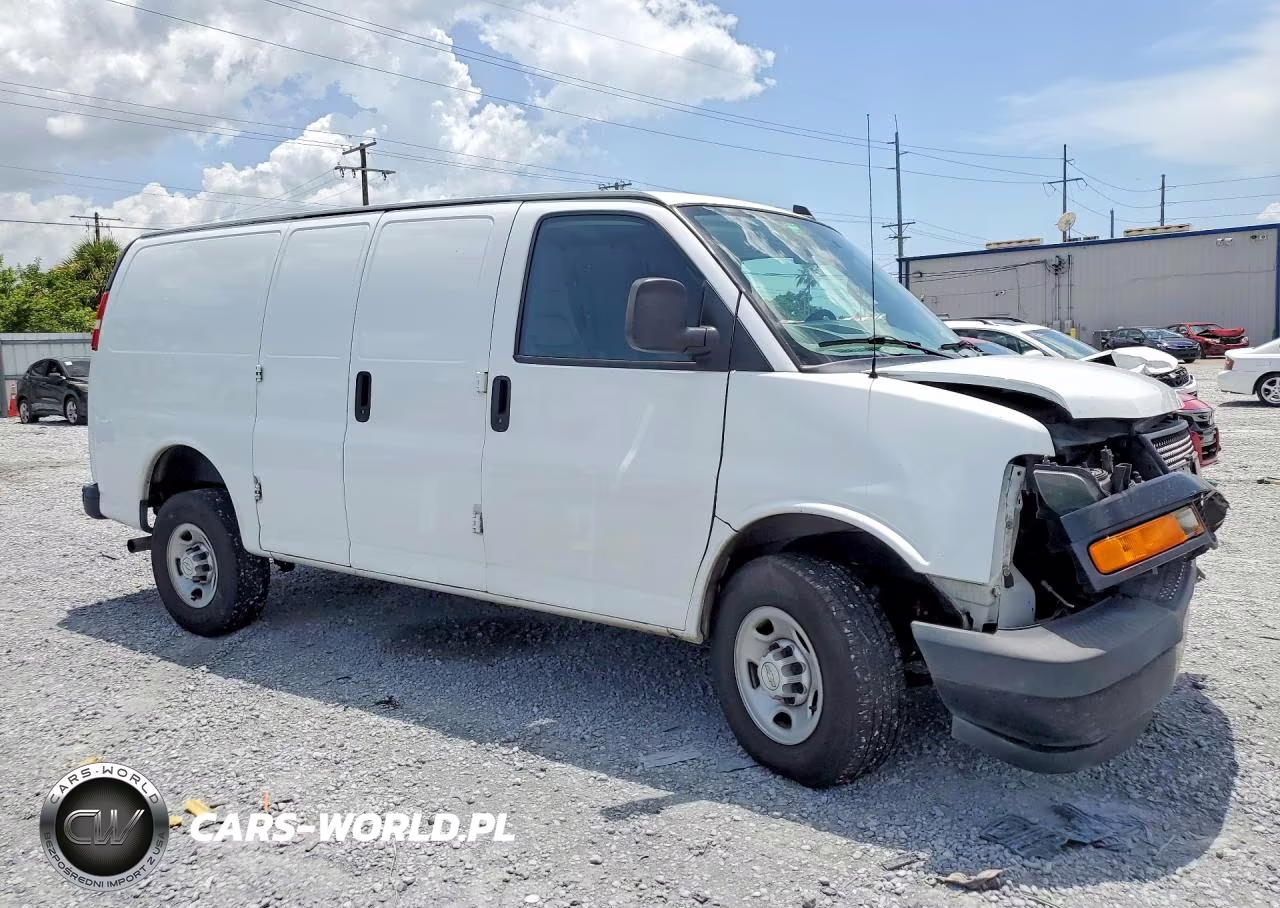 2019 Chevrolet Express 2500 Cargo Delivery Van VIN:1GCWGAFP1K1339718 - 4