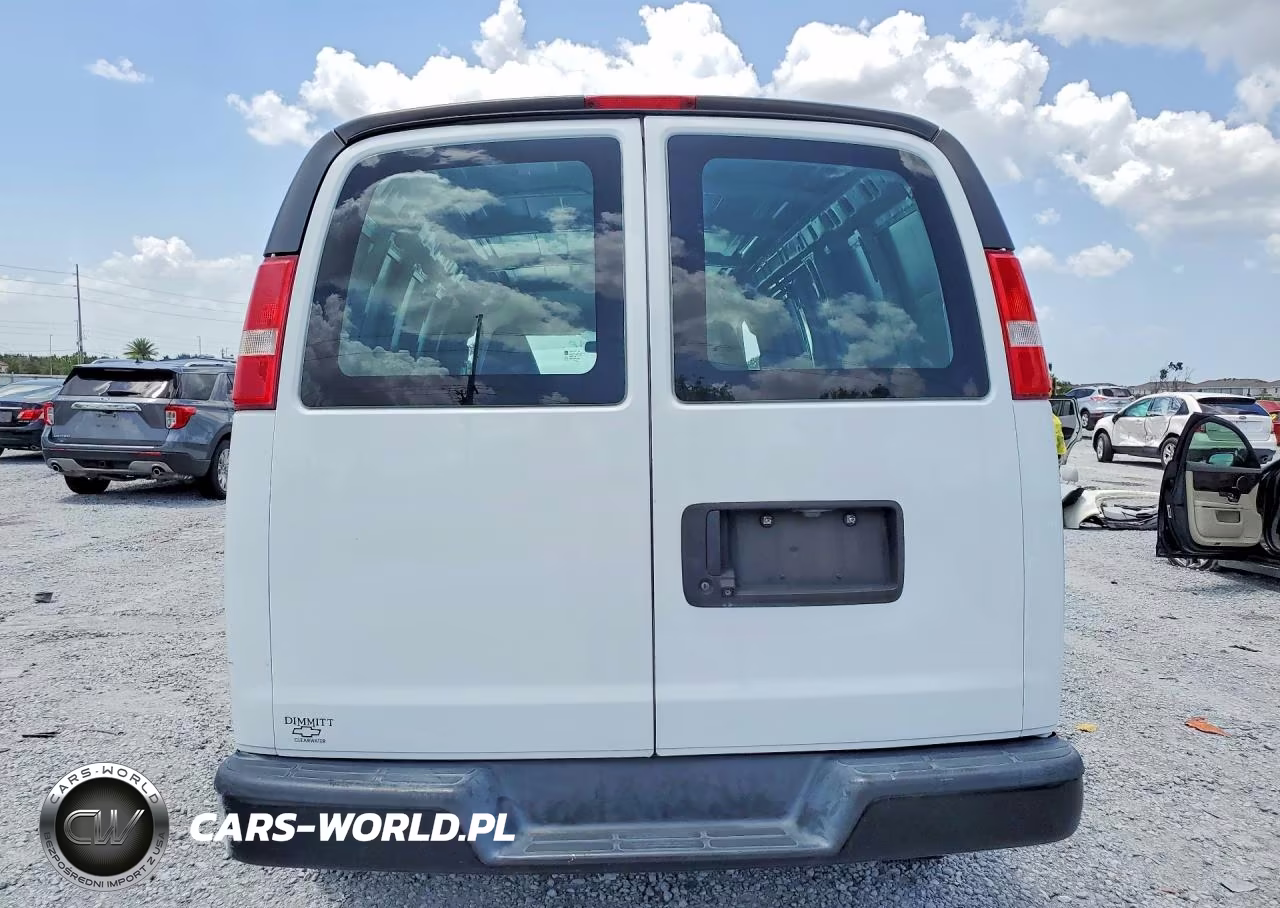 2019 Chevrolet Express 2500 Cargo Delivery Van VIN:1GCWGAFP1K1339718 - 6