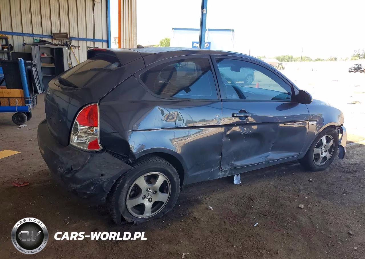 2007 Hyundai Accent Se VIN:KMHCN36C57U044110 - 3