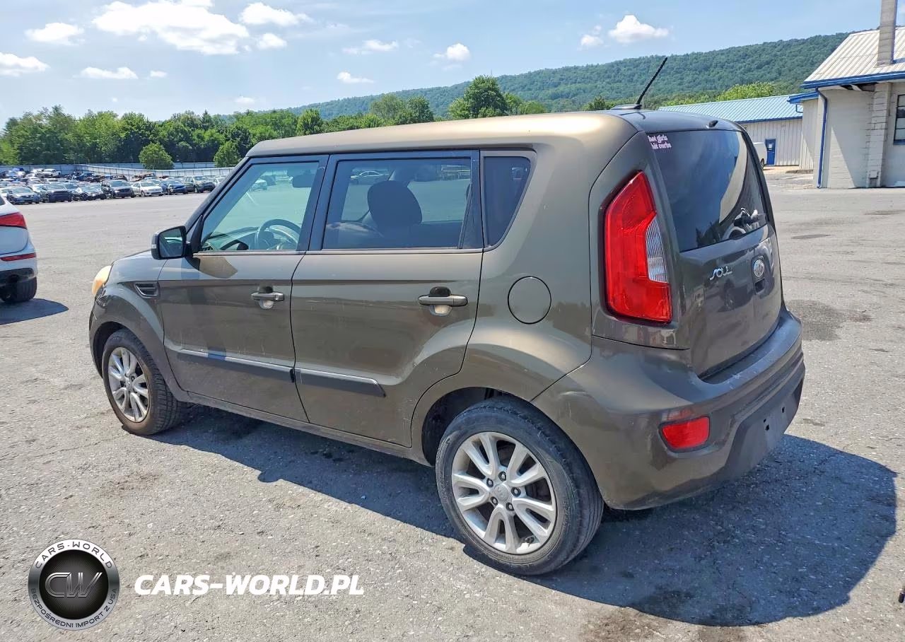 2013 Kia Soul + VIN:KNDJT2A66D7511171 - 2