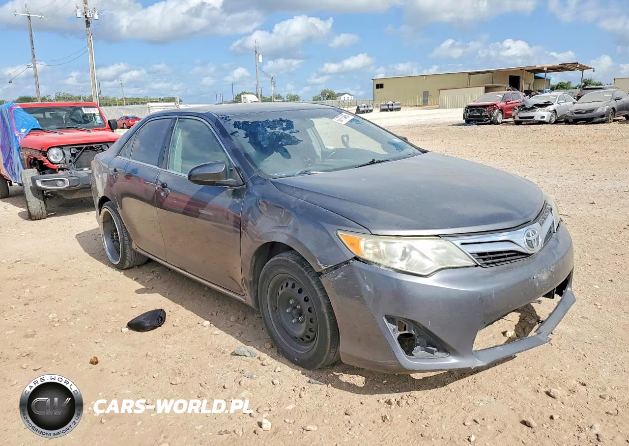 2014 Toyota Camry Le VIN:4T4BF1FK2ER427297 - 4
