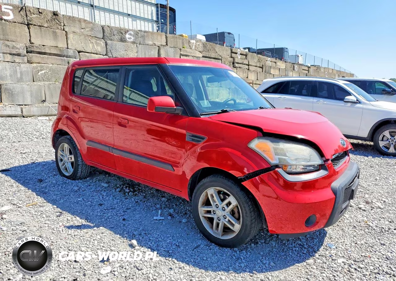 2010 Kia Soul + VIN:KNDJT2A28A7116708 - 4