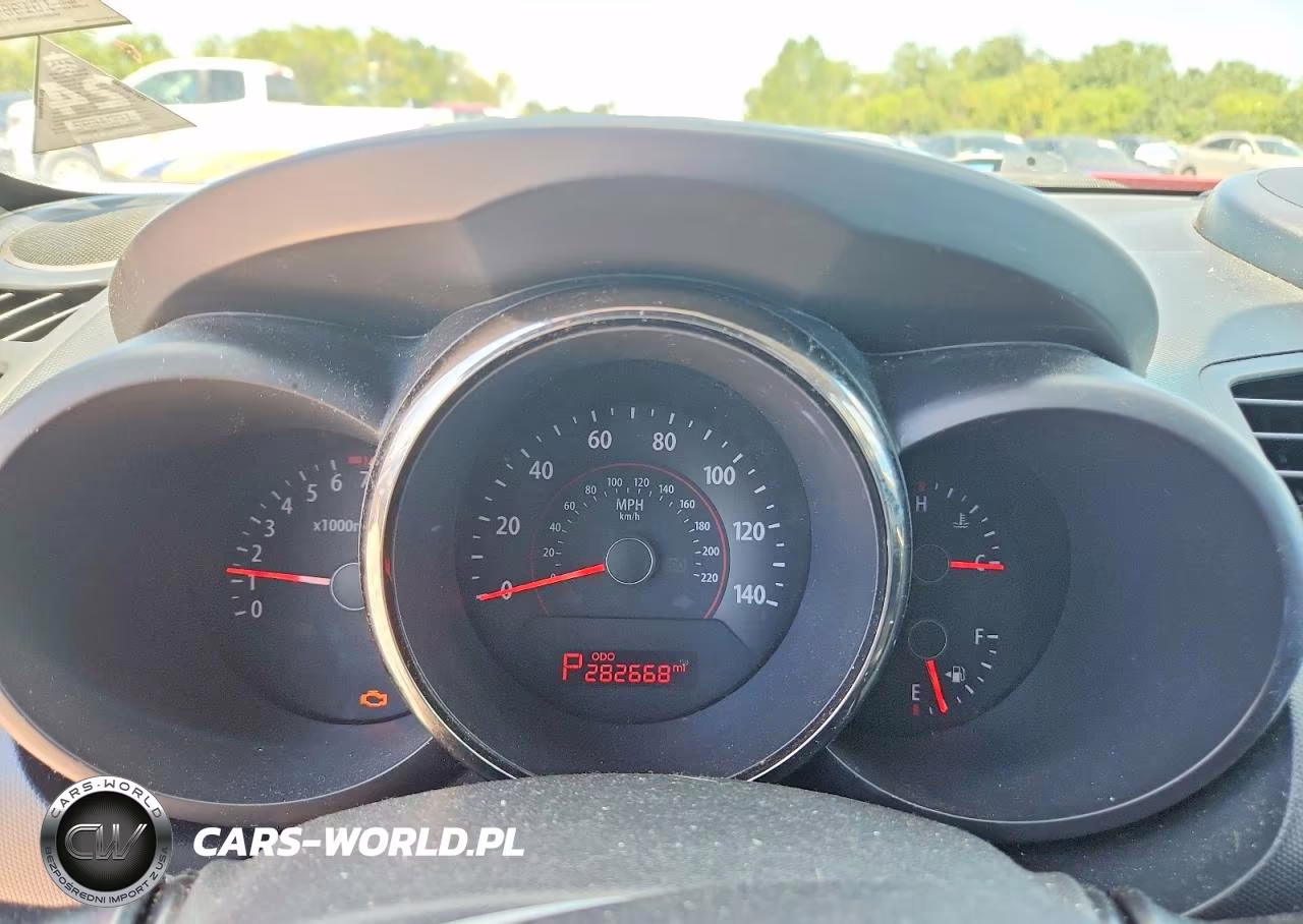 2010 Kia Soul + VIN:KNDJT2A28A7116708 - 9