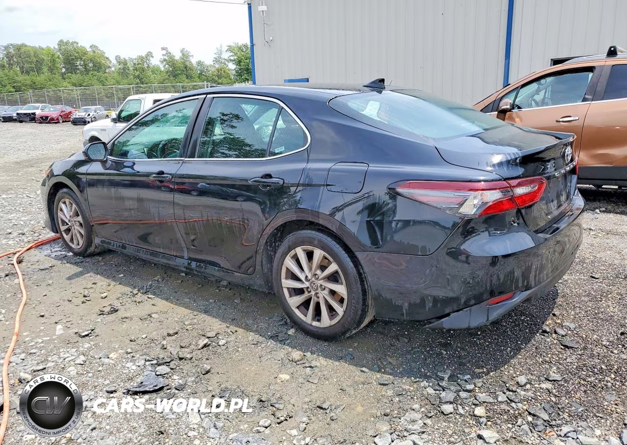 2022 Toyota Camry Le VIN:4T1C11AK7NU645448 - 2