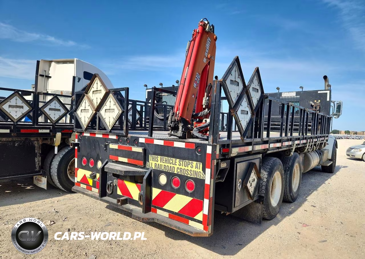 2014 Peterbilt 365 Crane Truck VIN:1NPSL70X4ED243163 - 3