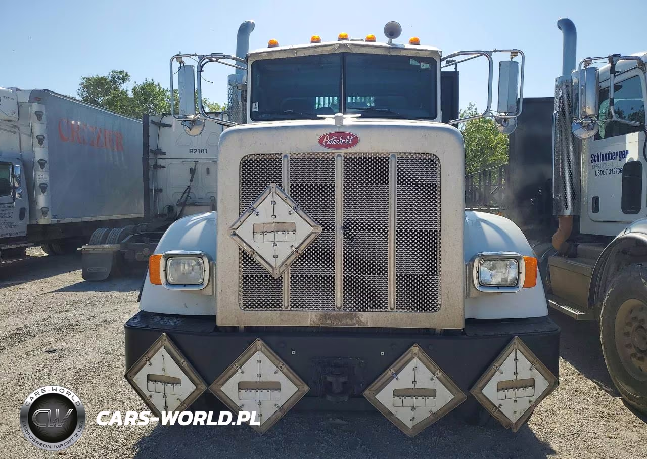 2014 Peterbilt 365 Crane Truck VIN:1NPSL70X4ED243163 - 5