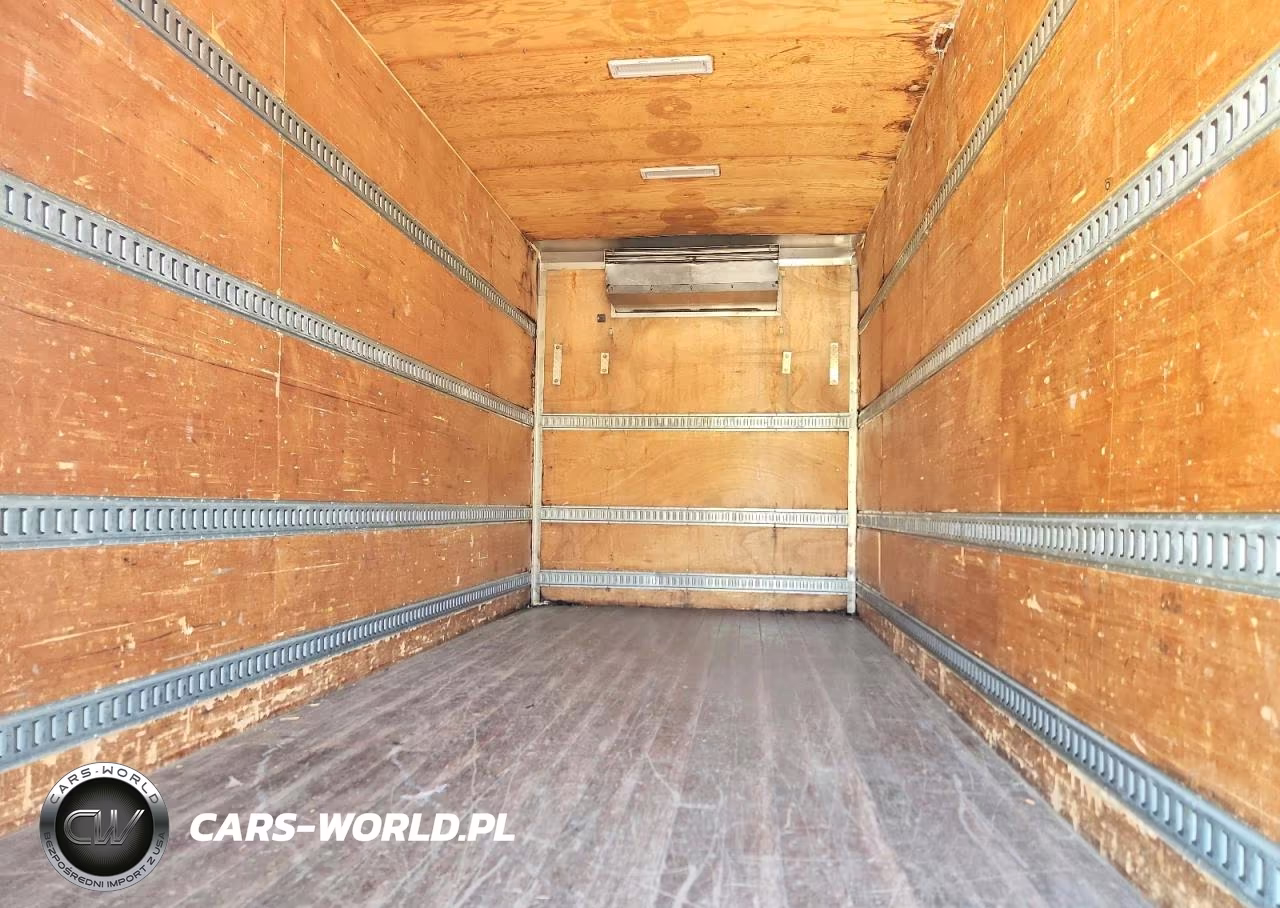 2006 Freightliner Business Class M2 Refrigerated Box Truck VIN:1FVACWCS26DW26019 - 10