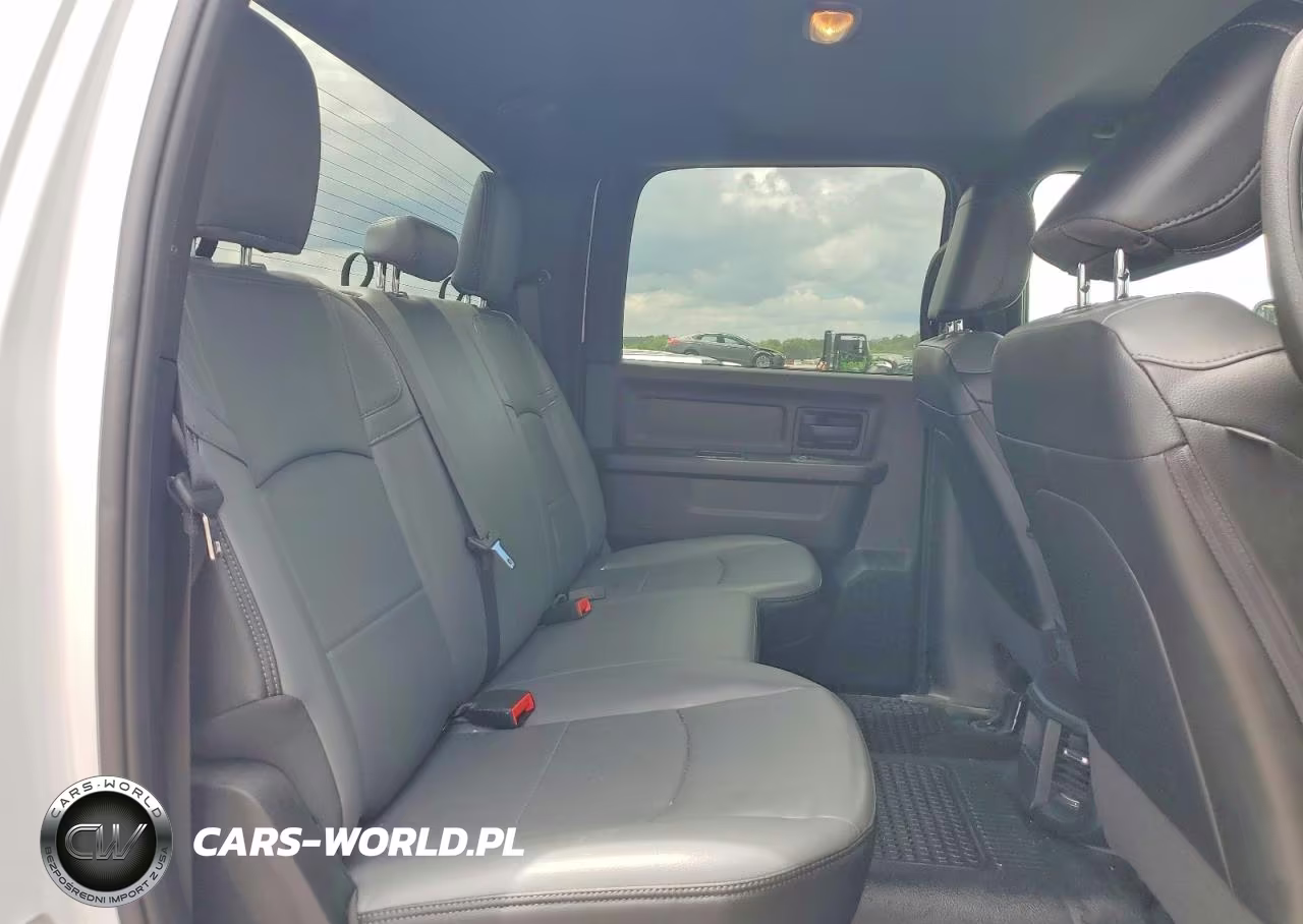 2025 Ram 2500 Tradesman VIN:3C63R5CL9SG504364 - 10