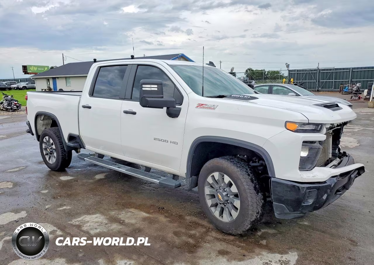 2025 Chevrolet Silverado K2500 Custom VIN:1GC4KME77SF151359 - 4