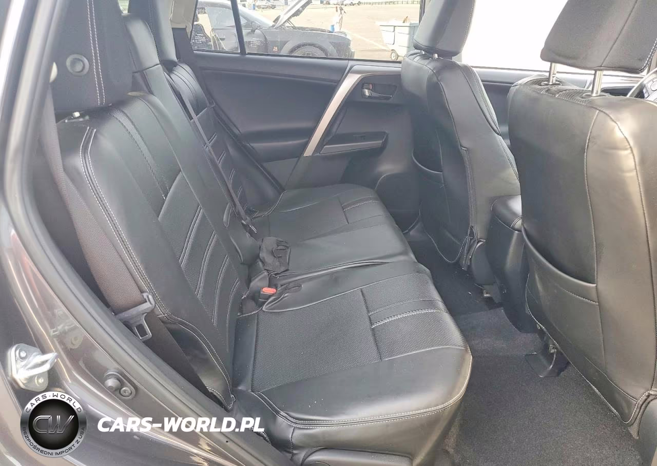 2018 Toyota Rav4 Xle VIN:JTMRFREV5JJ742078 - 11