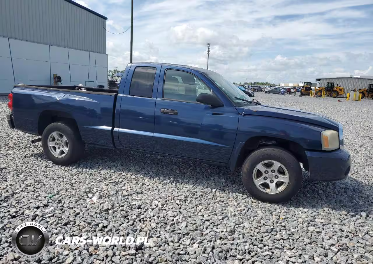 2007 Dodge Dakota Slt VIN:1D7HE42K57S123257 - 4