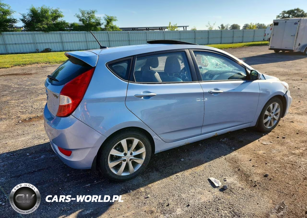 2012 Hyundai Accent Se VIN:KMHCU5AE3CU024682 - 3