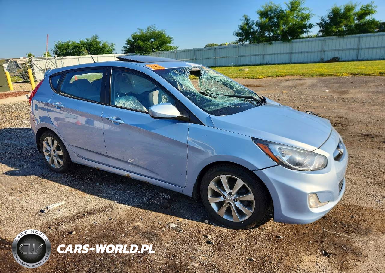 2012 Hyundai Accent Se VIN:KMHCU5AE3CU024682 - 4