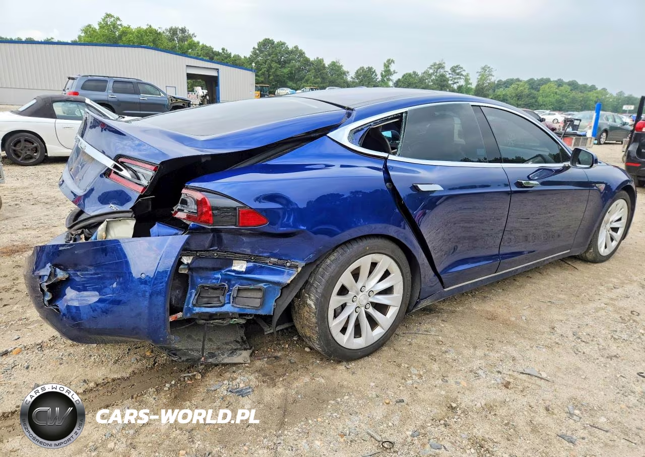 2016 Tesla Model S VIN:5YJSA1E28GF158233 - 3