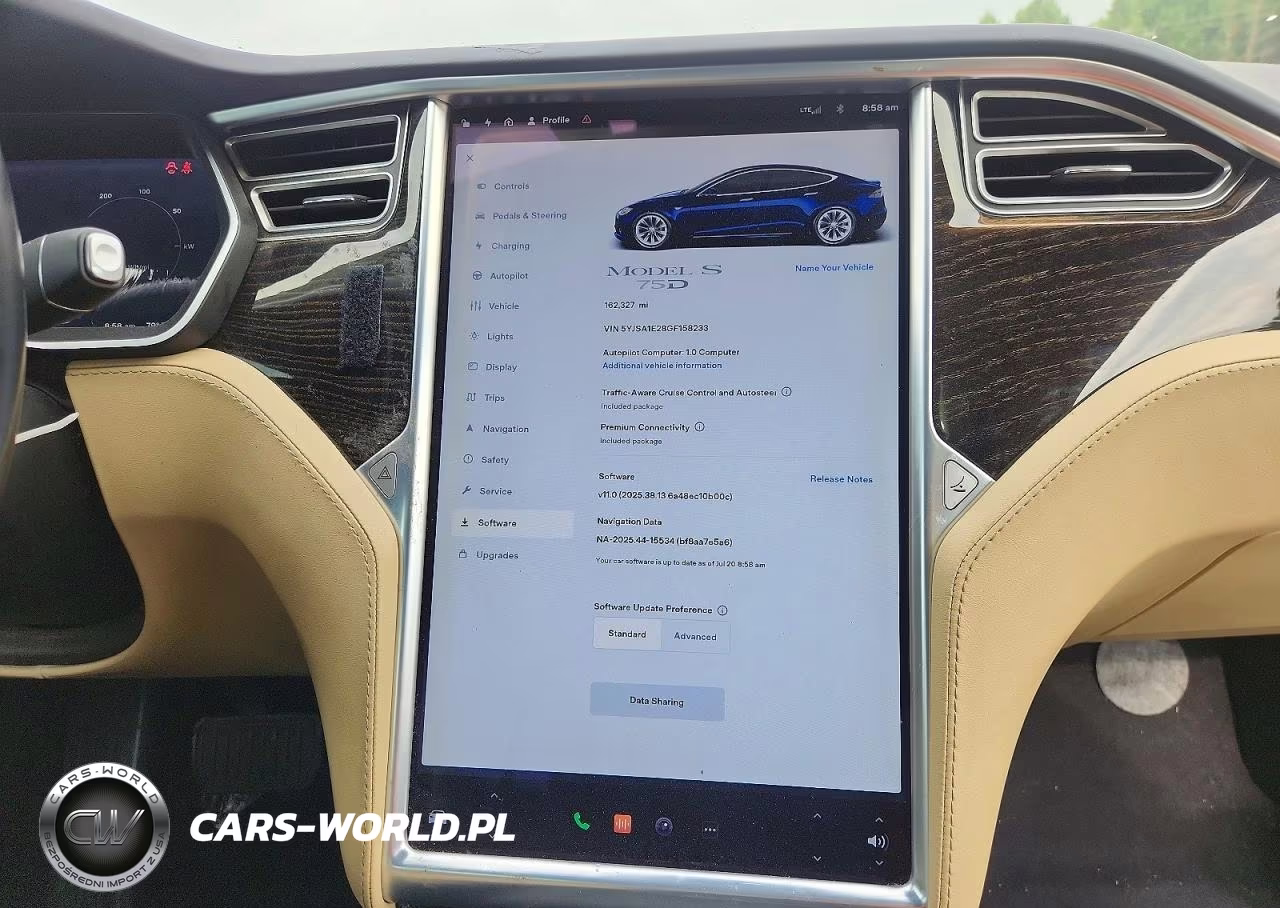 2016 Tesla Model S VIN:5YJSA1E28GF158233 - 9