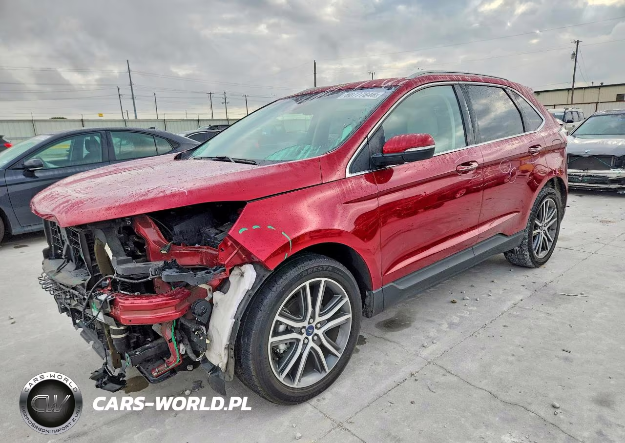 2019 Ford Edge Titanium
