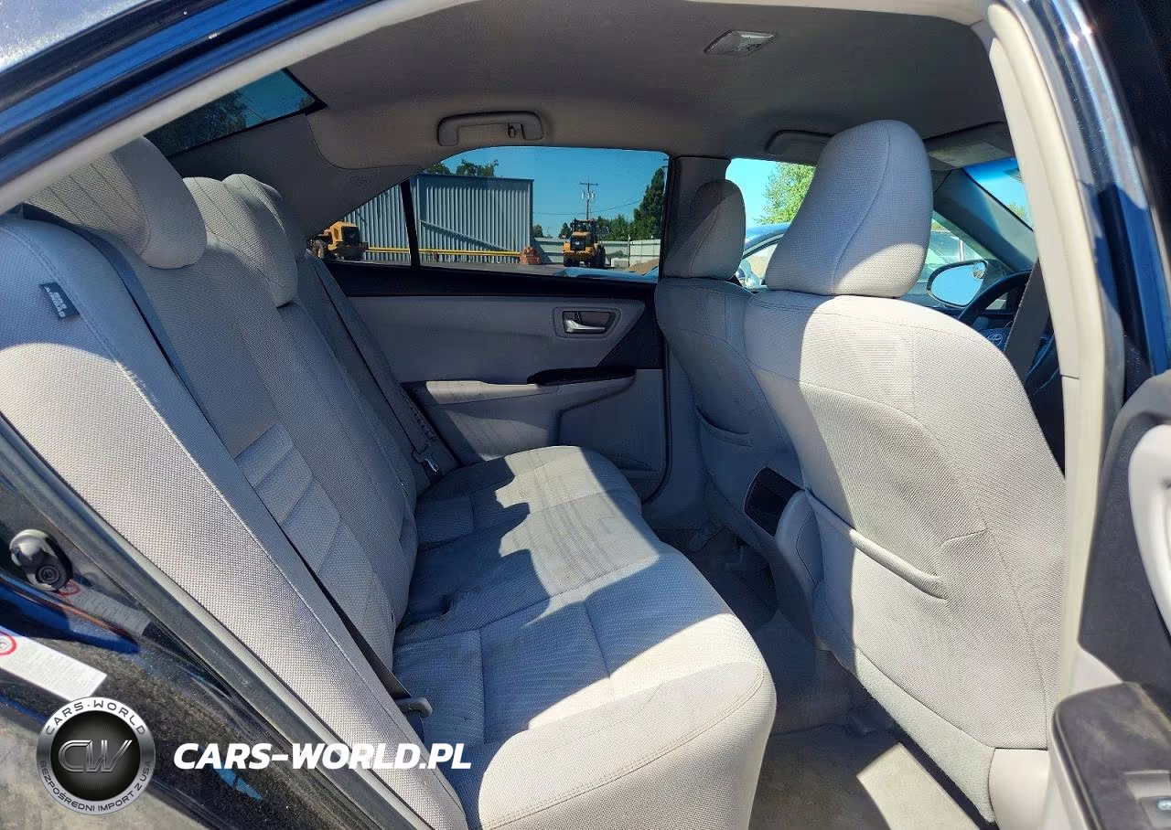 2015 Toyota Camry Hybrid Le VIN:4T1BD1FK0FU165927 - 10