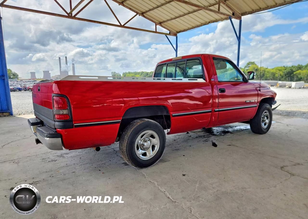 1996 Dodge Ram 1500 VIN:1B7HC16Z4TS562823 - 3