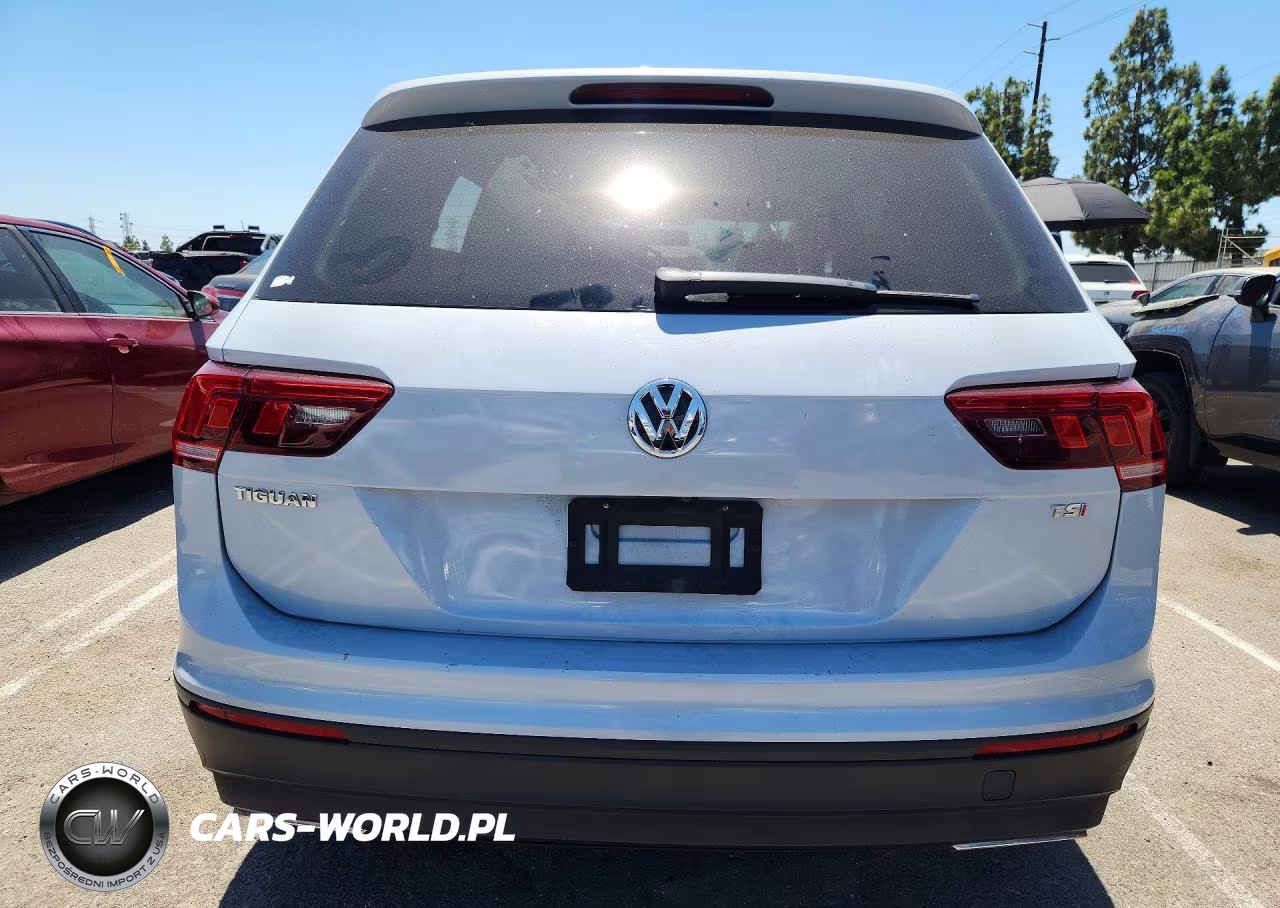 2018 Volkswagen Tiguan S VIN:3VV1B7AX0JM208236 - 6