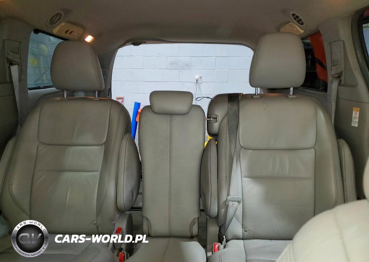 2016 Toyota Sienna Xle 8-Passenger VIN:5TDYK3DC3GS749109 - 10