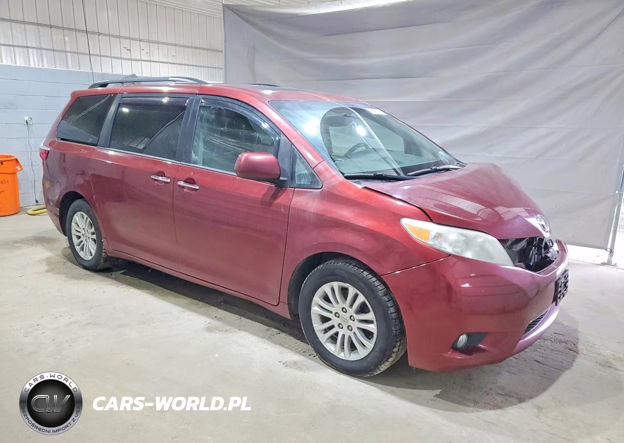 2016 Toyota Sienna Xle 8-Passenger VIN:5TDYK3DC3GS749109 - 4