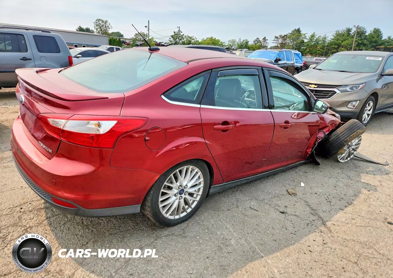 2014 Ford Focus Titanium VIN:1FADP3J23EL274299 - 3