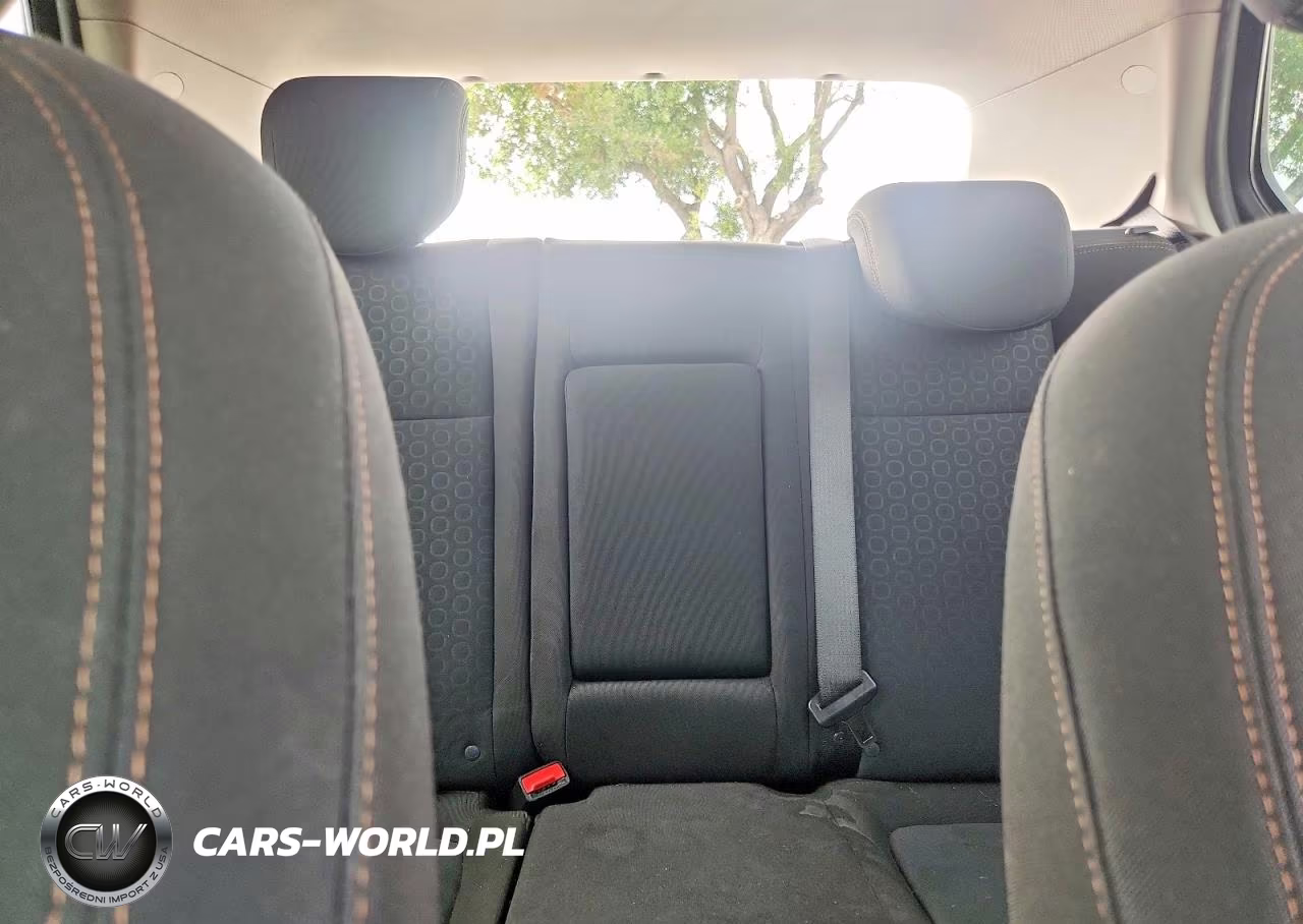 2020 Chevrolet Trax Ls VIN:KL7CJKSB7LB345181 - 10