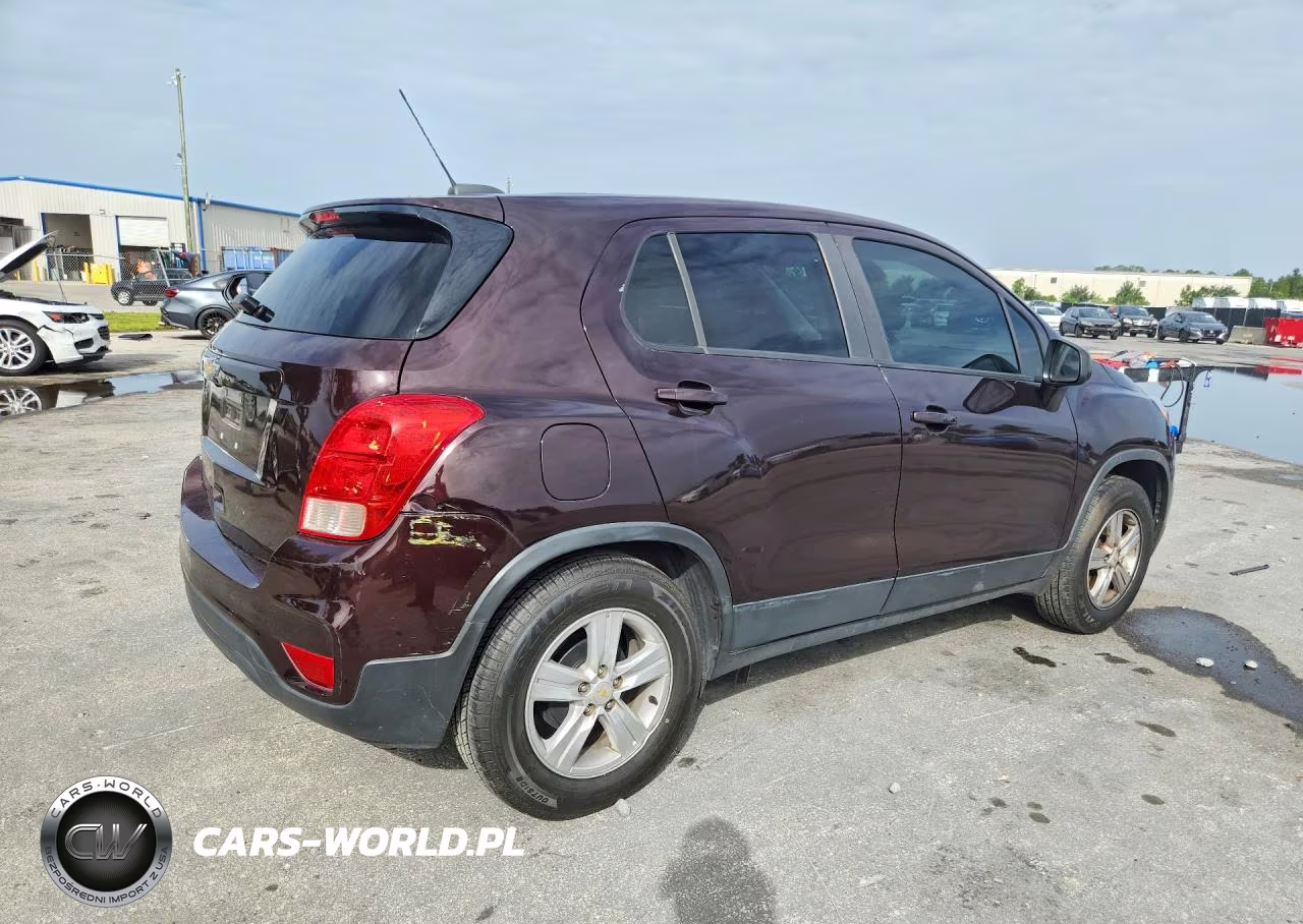 2020 Chevrolet Trax Ls VIN:KL7CJKSB7LB345181 - 3