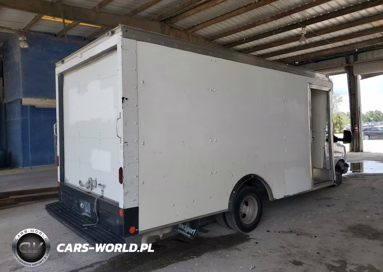 2022 Chevrolet Express G3500 VIN:1HA3GTC77NN002966 - 3