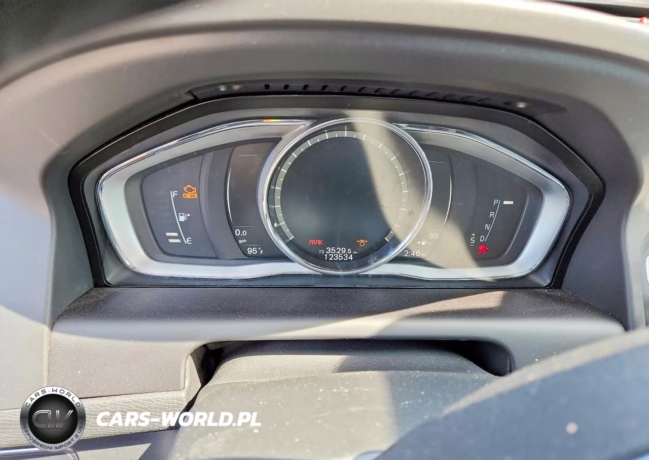 2017 Volvo Xc60 T6 Inscription VIN:YV449MRU4H2215480 - 9