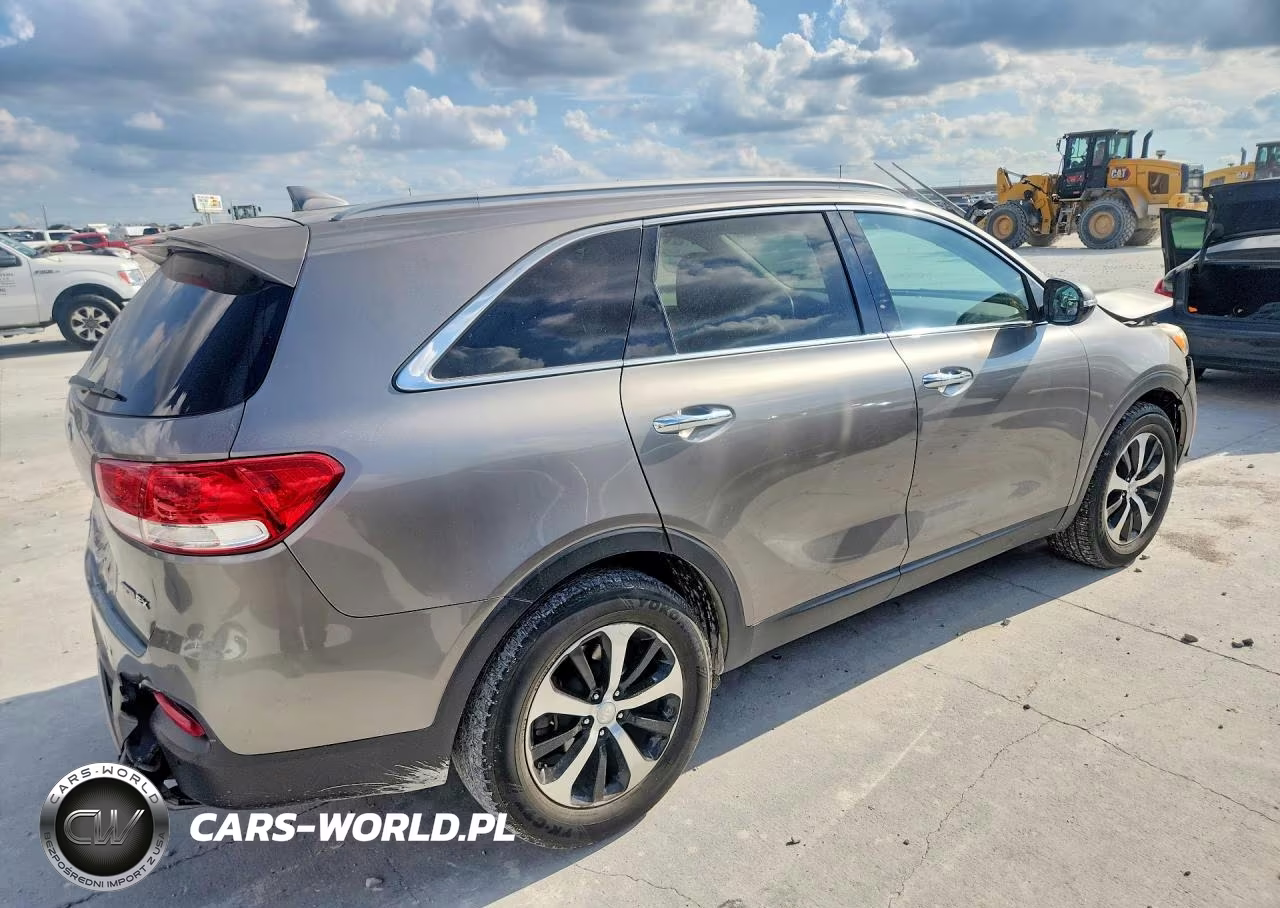 2016 Kia Sorento Ex VIN:5XYPH4A19GG019527 - 3