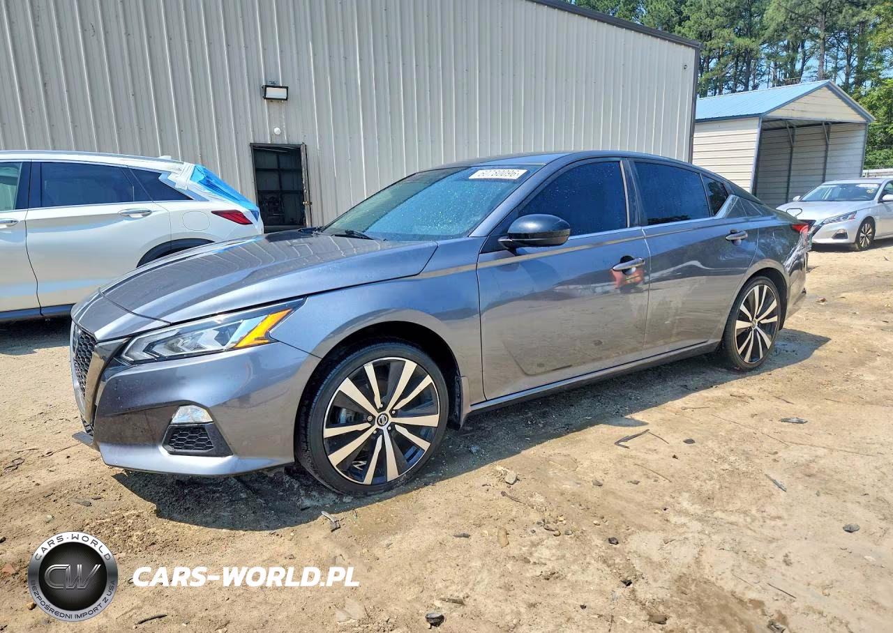 2020 Nissan Altima Sr