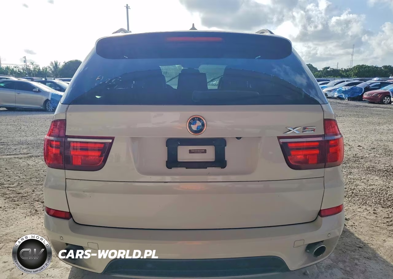 2013 BMW X5 xDrive35I VIN:5UXZV4C53D0E13562 - 6