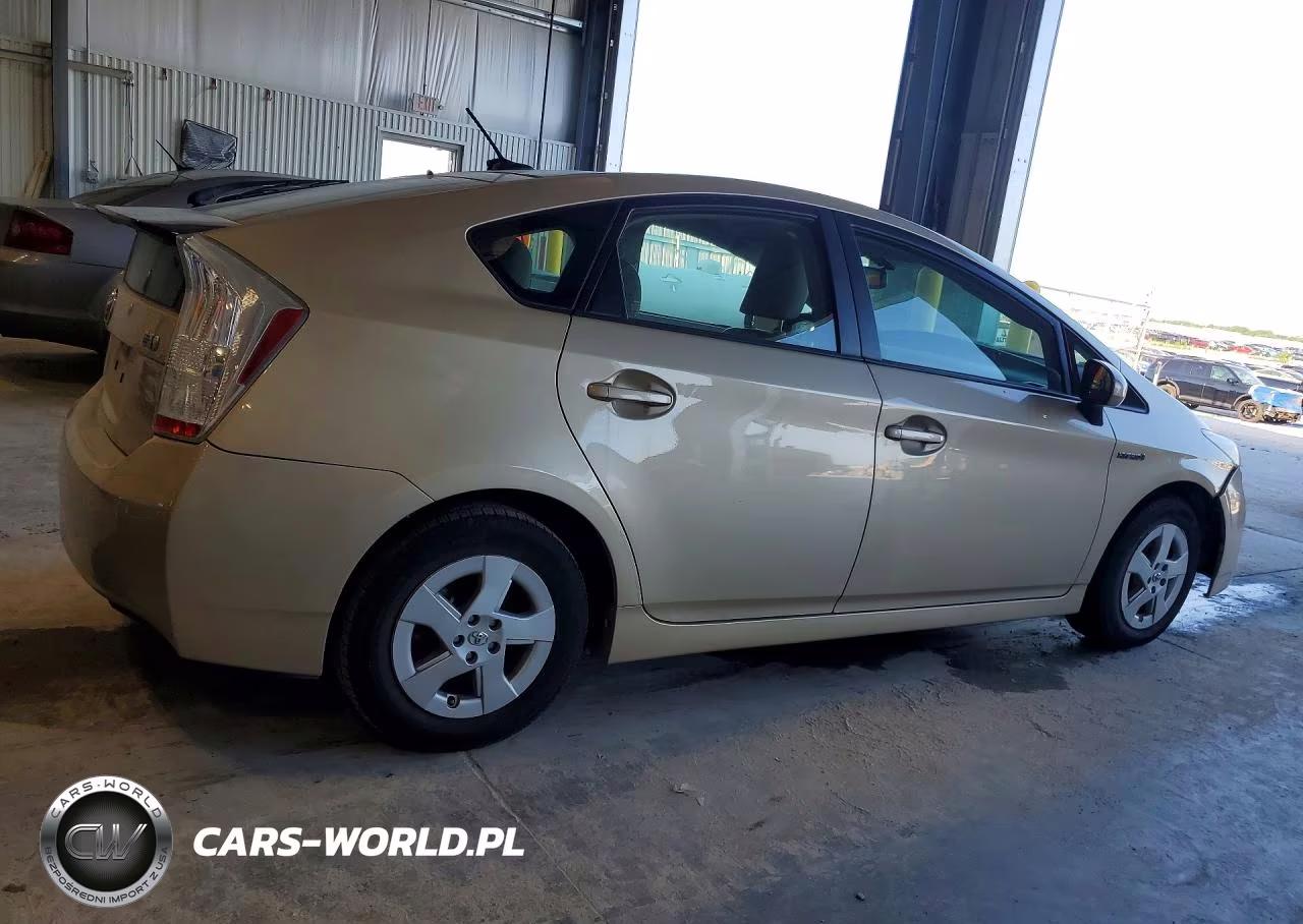 2011 Toyota Prius Four VIN:JTDKN3DU0B0268770 - 3