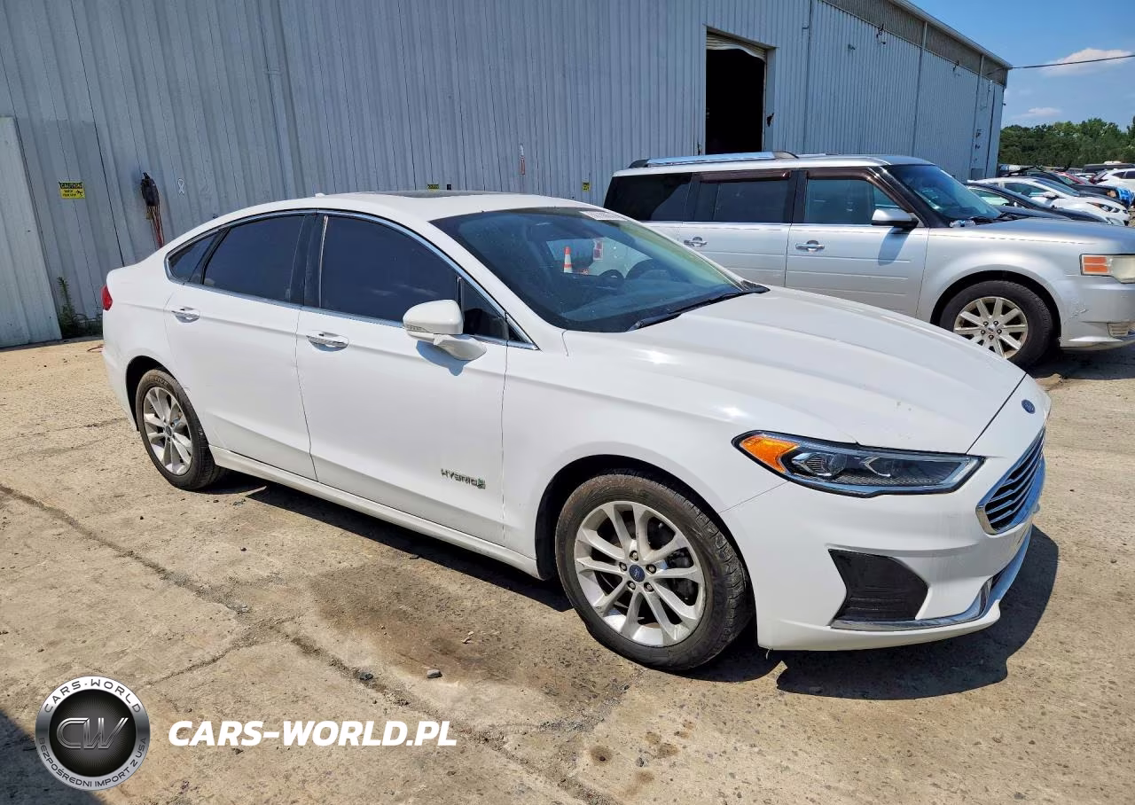 2019 Ford Fusion VIN:3FA6P0MU1KR118330 - 4