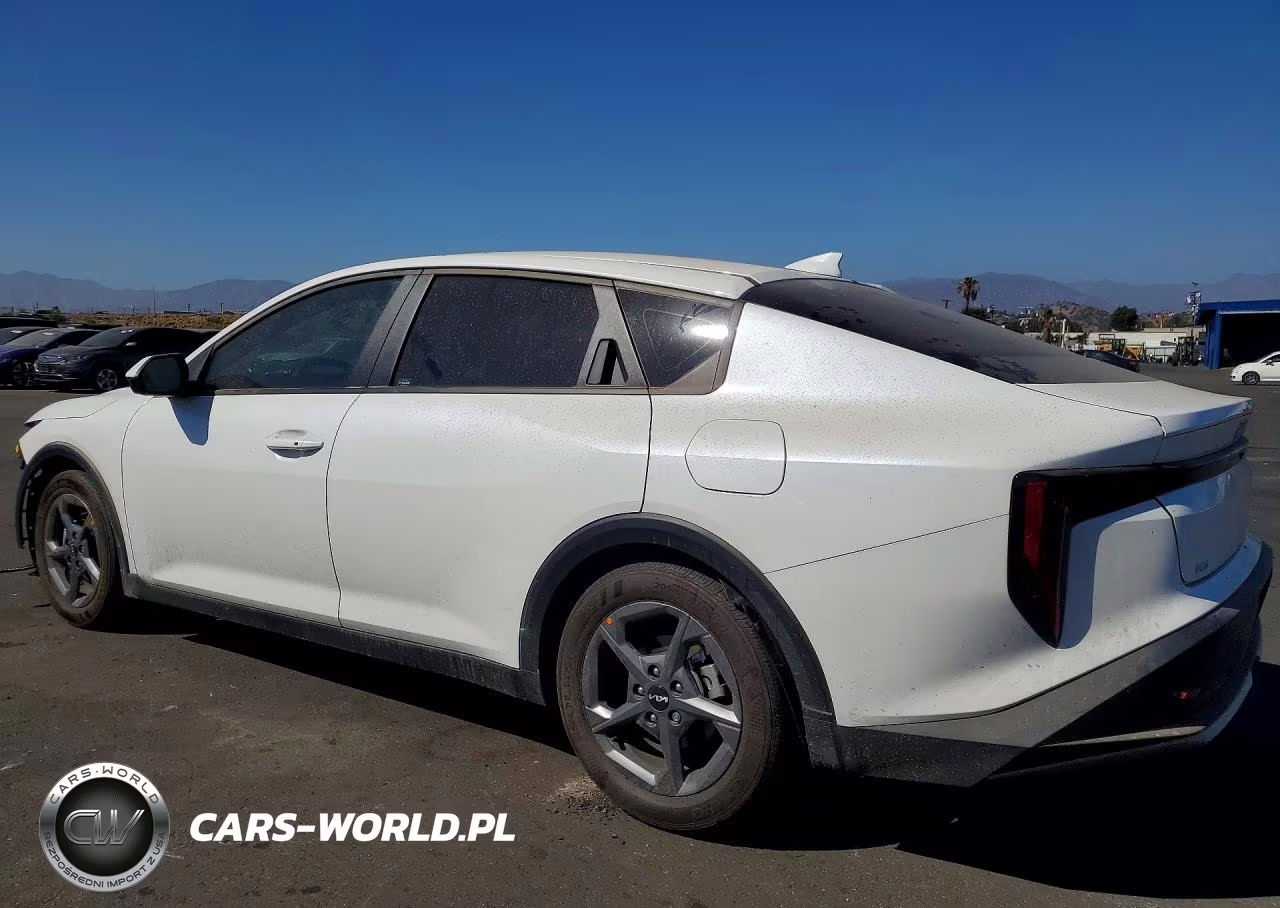 2025 Kia K4 Lxs VIN:3KPFT4DE1SE253238 - 2