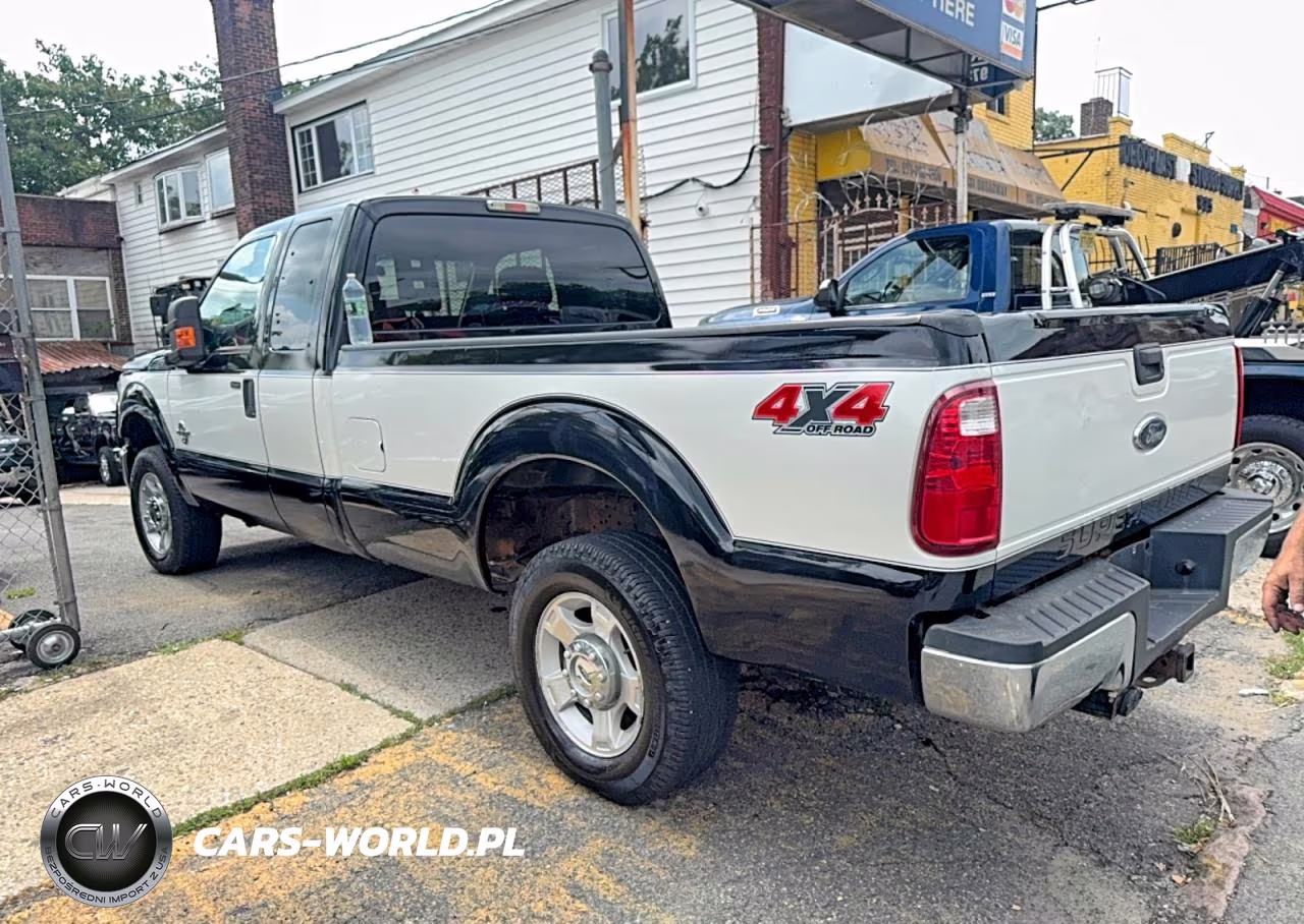 2016 Ford F250 Super Duty VIN:1FT7X2BT1GEA56975 - 3